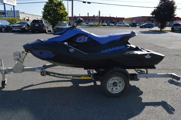 2023 Sea-Doo SPARK TRIX 3 PLACES 900ACE Photo 9 of 13