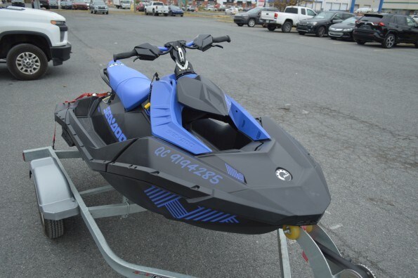 2023 Sea-Doo SPARK TRIX 3 PLACES 900ACE Photo 3 of 13
