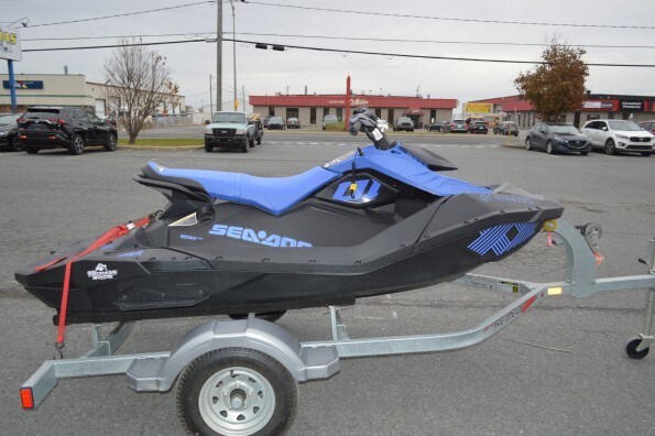 2023 Sea-Doo SPARK TRIX 3 PLACES 900ACE Photo 2 of 13