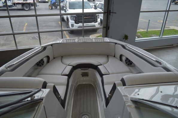 2024 Crownline E285 8.2L DTS ECT BR3 380HP Photo 16 of 18