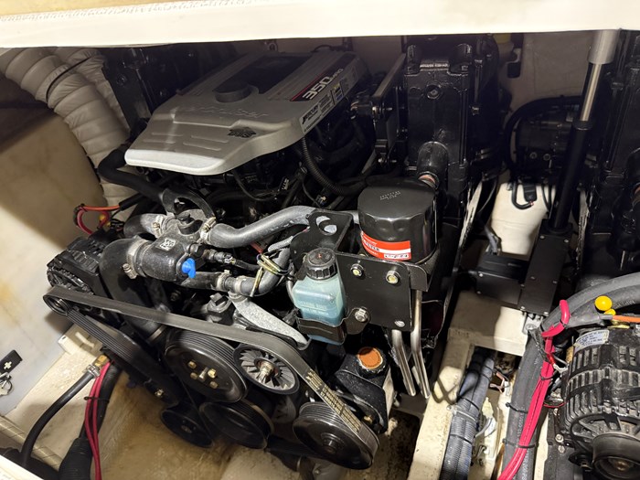 2012 Rinker 310 Express Cruiser Photo 24 of 31