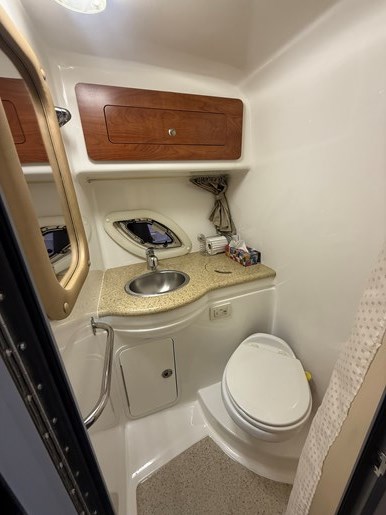 2012 Rinker 310 Express Cruiser Photo 19 of 31