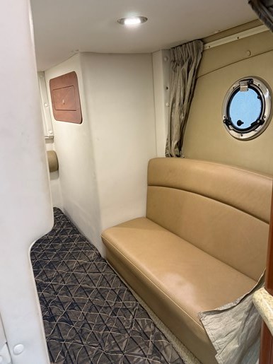 2012 Rinker 310 Express Cruiser Photo 21 of 31