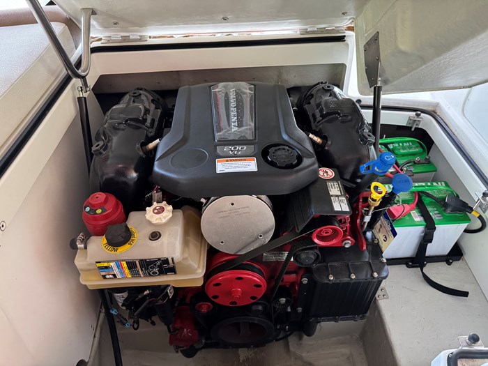 2019 COBALT 200S Photo 3 of 5