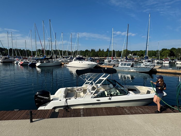 2013 Boston Whaler 230 Vantage Photo 5 of 5