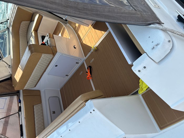 1996 Chaparral Signature 31 Photo 3 of 10