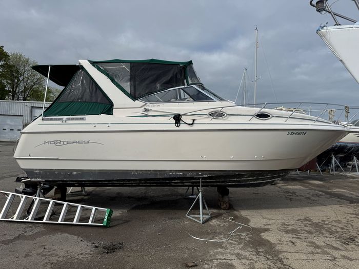 1999 Monterey 296 Photo 1 of 22