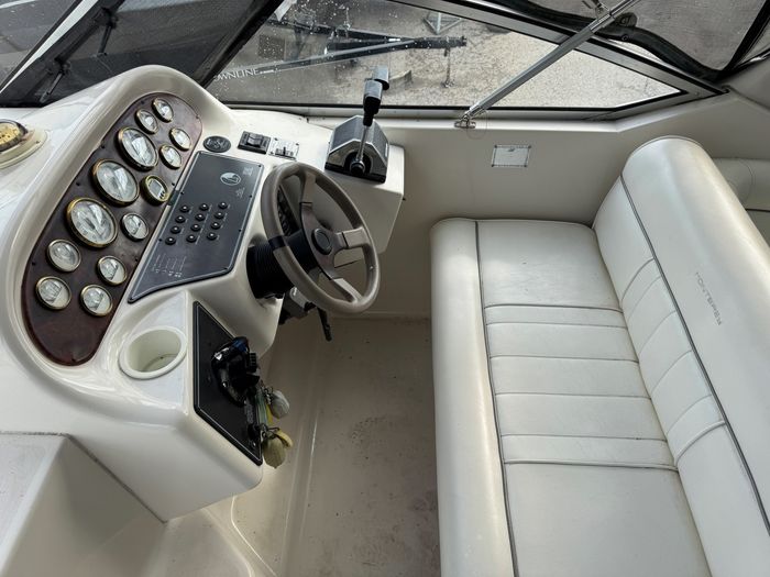 1999 Monterey 296 Photo 7 of 22