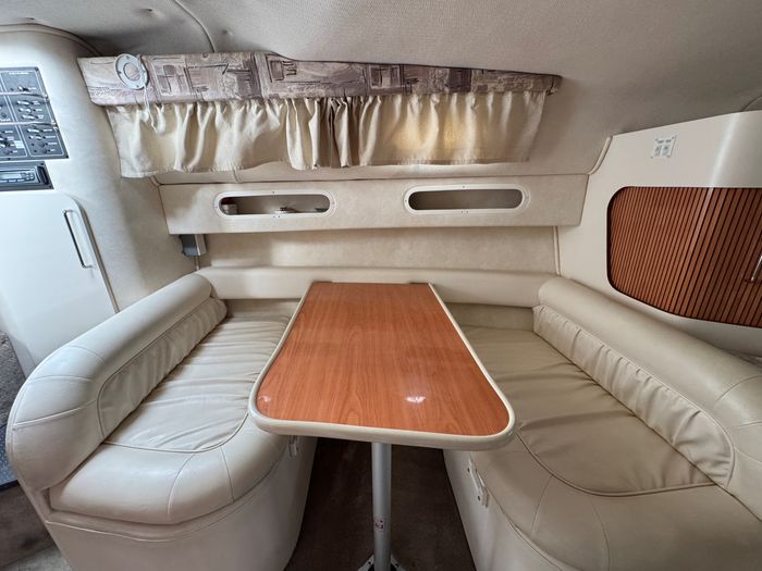 1999 Monterey 296 Photo 16 of 22