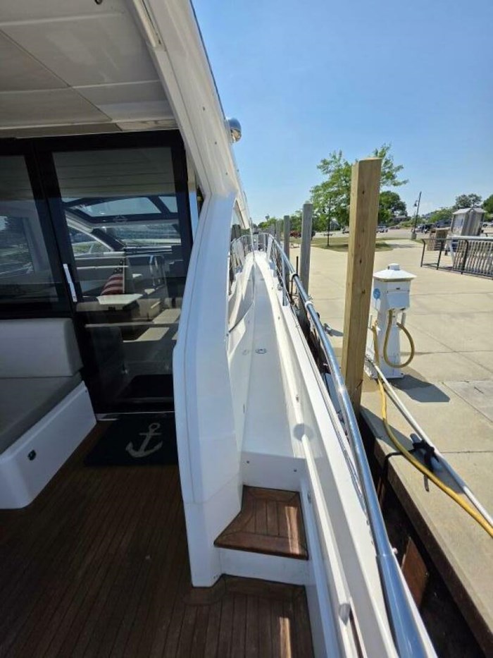 2019 Sunseeker Predator 50 Photo 7 sur 82