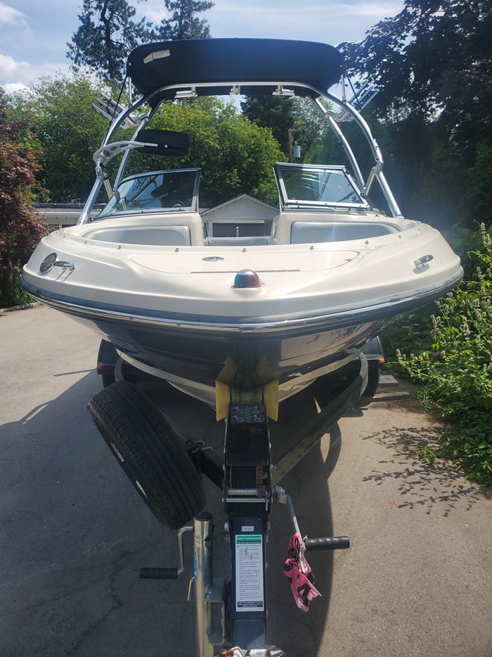 2009 Sea Ray 205 50th Annieversary Edition Photo 2 of 6