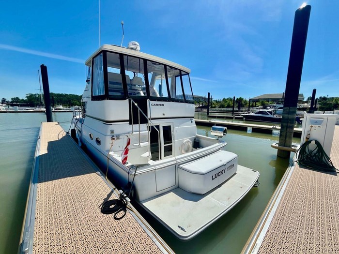 2001 Carver 404 Photo 4 sur 46