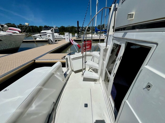 2001 Carver 404 Photo 7 sur 46