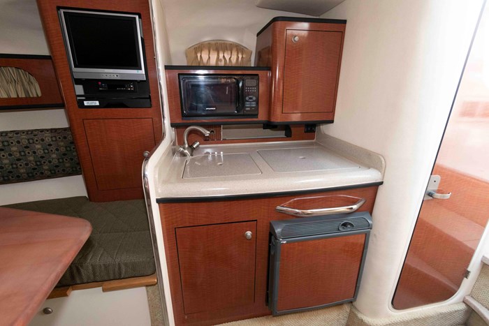 2005 Sea Ray 280 Sundancer Photo 18 sur 20
