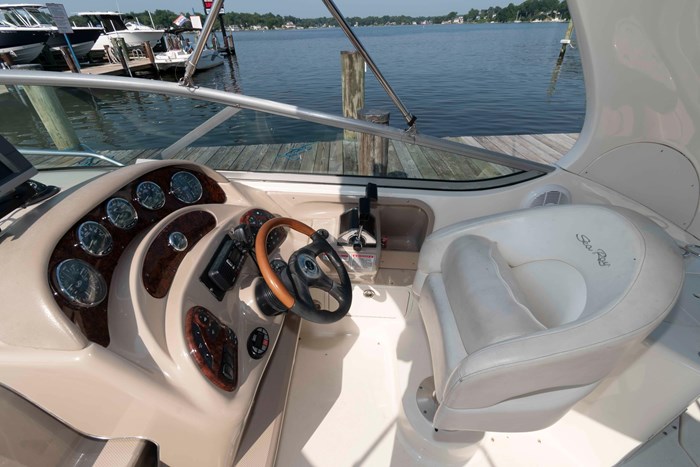 2005 Sea Ray 280 Sundancer Photo 8 sur 20