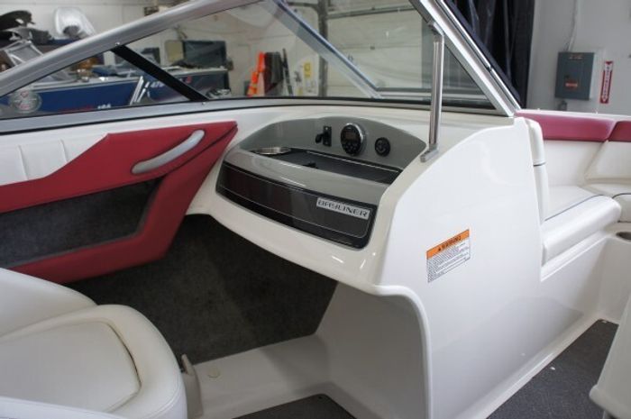 2014 Bayliner 185 BR I/O 3.0L TKS Photo 15 of 21