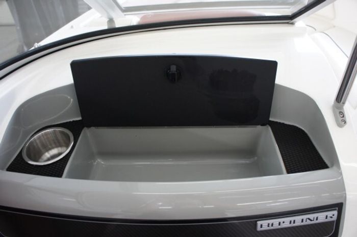 2014 Bayliner 185 BR I/O 3.0L TKS Photo 16 of 21