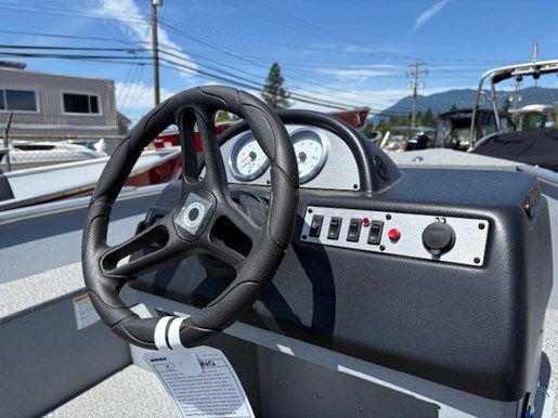 2025 LUND 1600 FURY SS Photo 5 sur 13