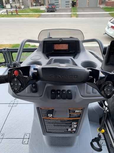 2023 Sea-Doo Switch Compact Sport Photo 8 of 15