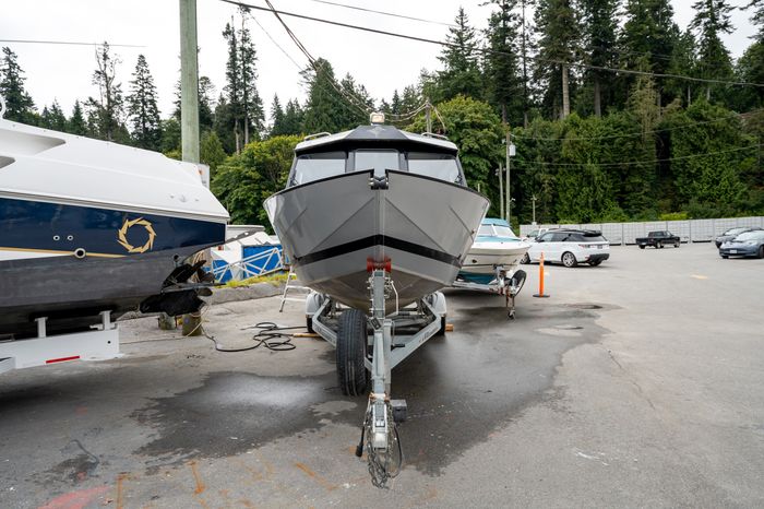 2019 KingFisher 2425 Escape HT Photo 7 of 41