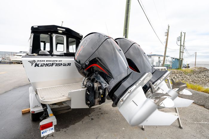 2019 KingFisher 2425 Escape HT Photo 9 of 41