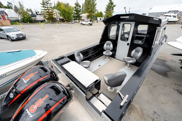 2019 KingFisher 2425 Escape HT Photo 12 of 41