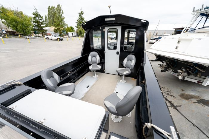 2019 KingFisher 2425 Escape HT Photo 14 of 41