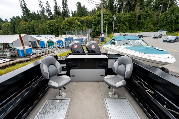 2019 KingFisher 2425 Escape HT Photo 16 of 41
