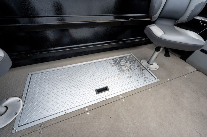 2019 KingFisher 2425 Escape HT Photo 21 of 41