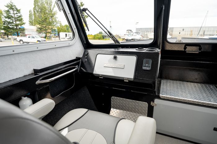 2019 KingFisher 2425 Escape HT Photo 30 of 41