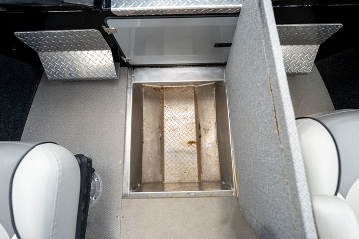 2019 KingFisher 2425 Escape HT Photo 36 of 41