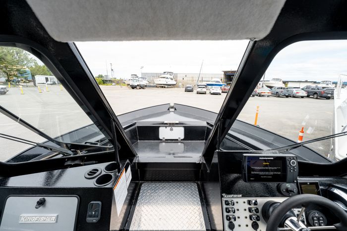 2019 KingFisher 2425 Escape HT Photo 40 of 41