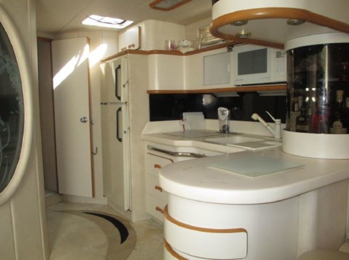 1994 Sea Ray 50 SUNDANCER Photo 10 sur 19
