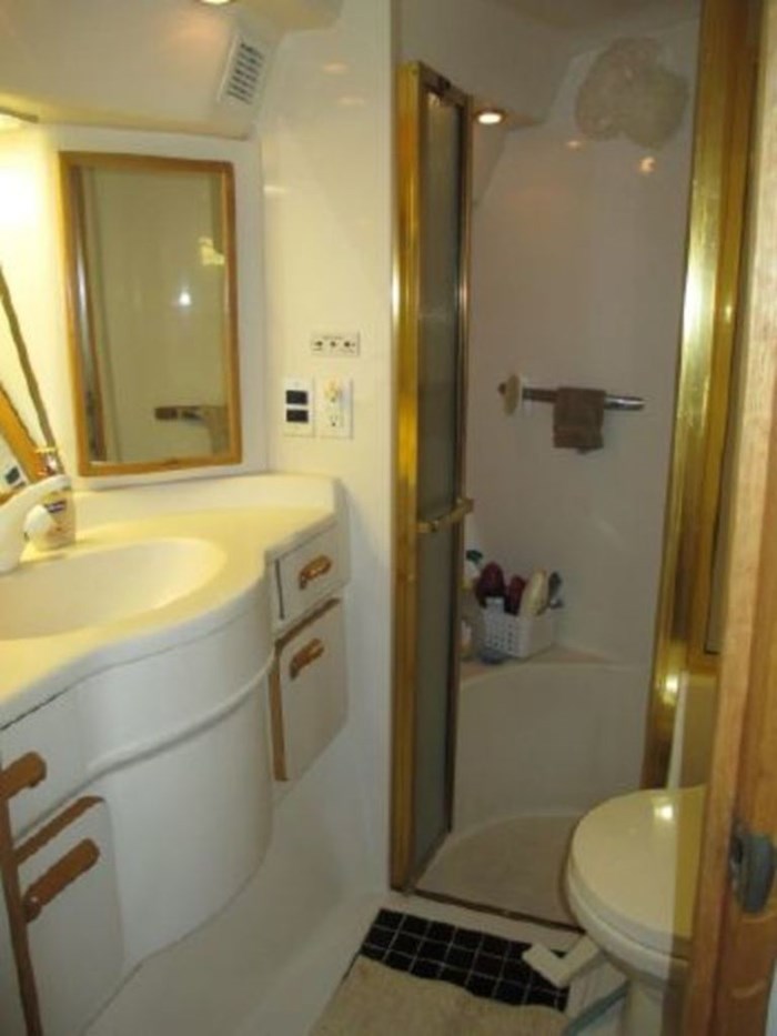 1994 Sea Ray 50 SUNDANCER Photo 14 sur 19