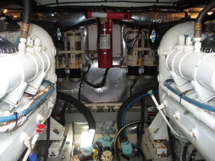 1994 Sea Ray 50 SUNDANCER Photo 17 sur 19