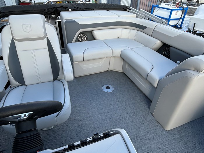 2025 Godfrey Pontoons 2086CSE Photo 4 of 10
