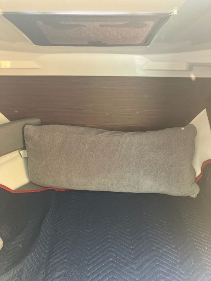 2018 Jeanneau NC 795 S2 Photo 22 of 26