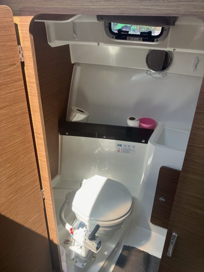 2018 Jeanneau NC 795 S2 Photo 25 of 26