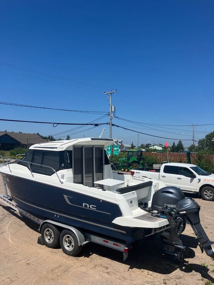 2018 Jeanneau NC 795 S2 Photo 2 of 26