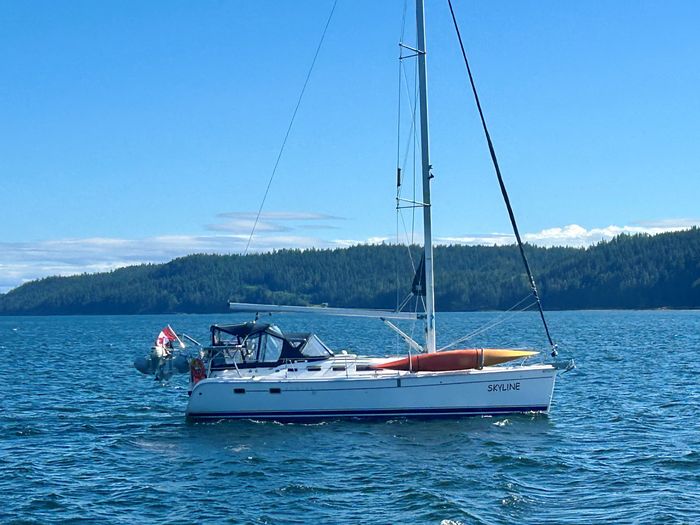 Hunter 38 2006 Used Boat for Sale in Nanoose Bay, British Columbia ...