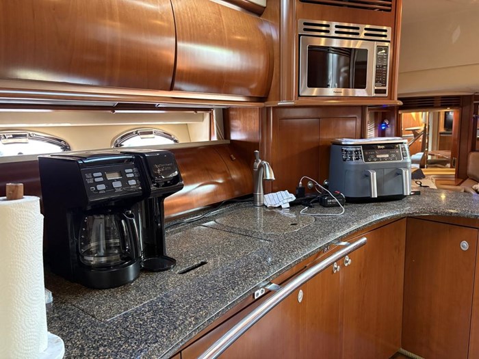 2005 Sea Ray Sundancer 50 Photo 24 of 29