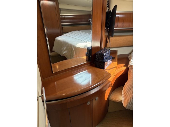 2005 Sea Ray Sundancer 50 Photo 25 of 29