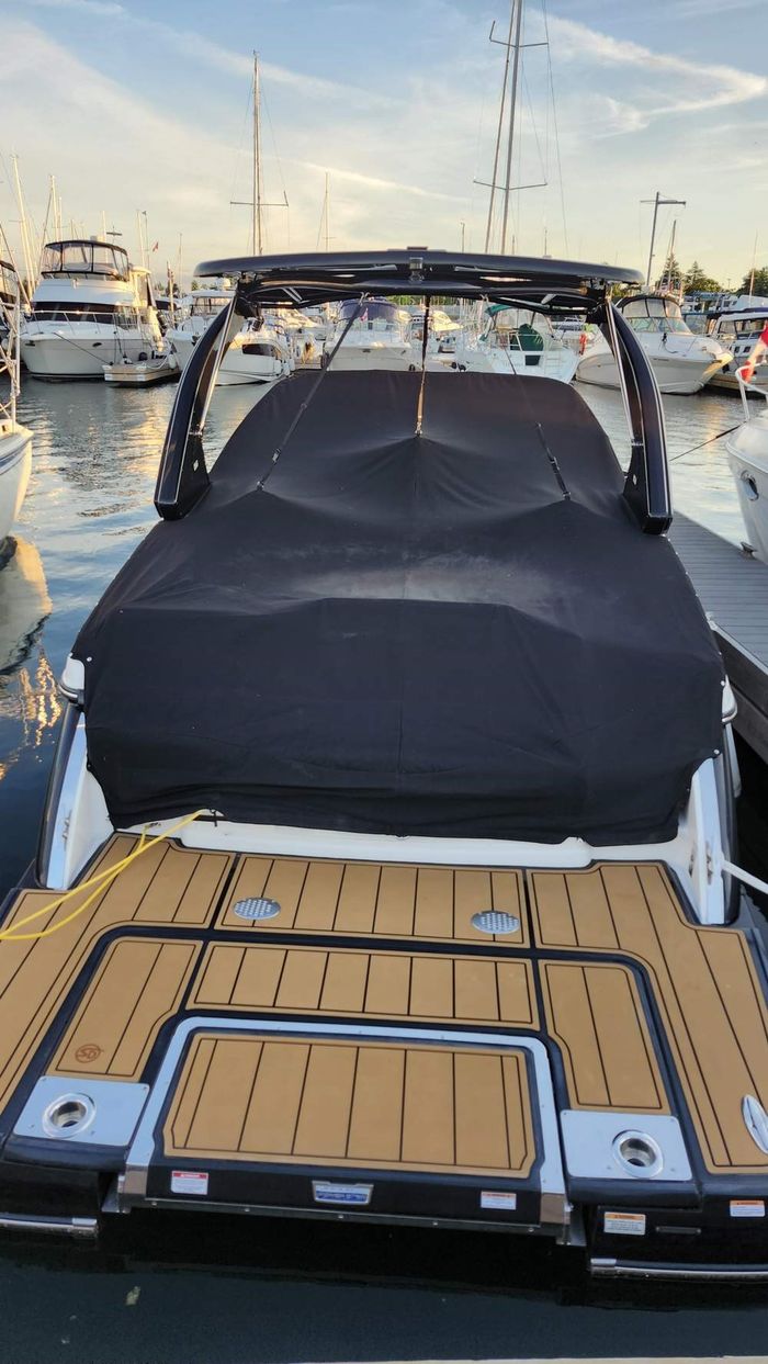 2022 Chaparral 307 SSX Photo 8 of 39