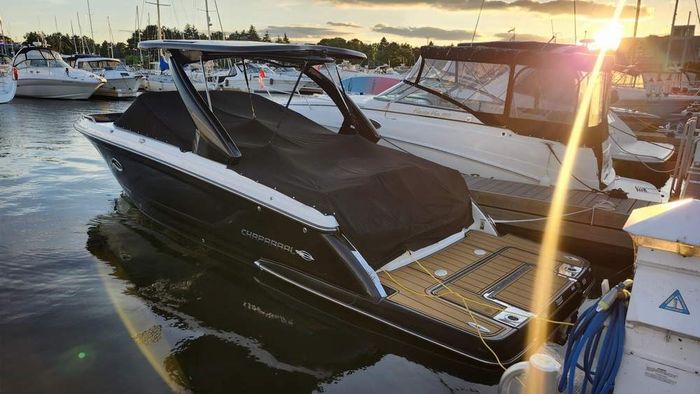 2022 Chaparral 307 SSX Photo 2 of 39