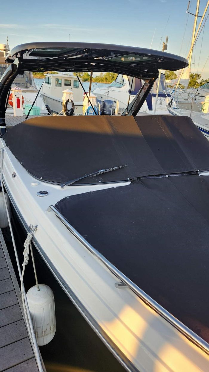 2022 Chaparral 307 SSX Photo 7 of 39