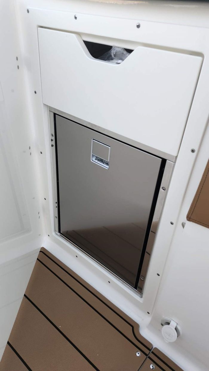 2022 Chaparral 307 SSX Photo 24 of 39