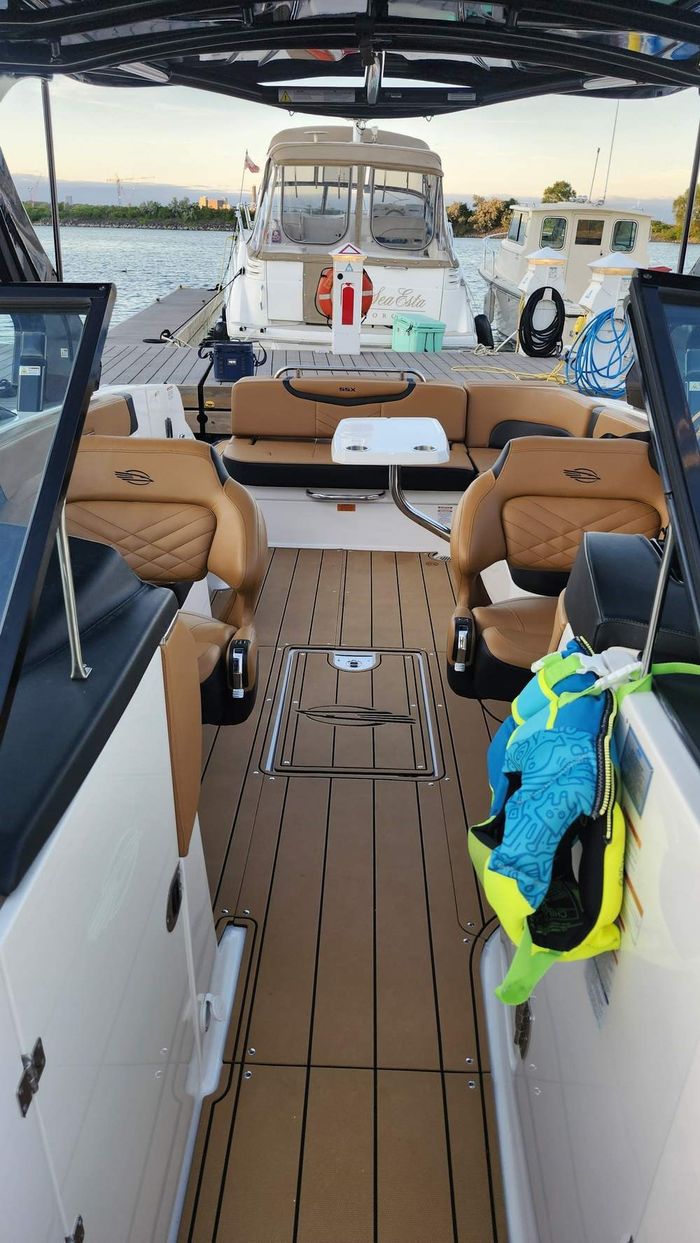 2022 Chaparral 307 SSX Photo 26 of 39