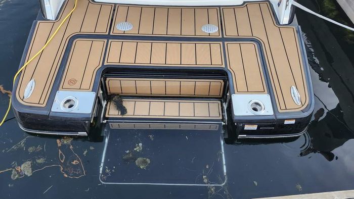 2022 Chaparral 307 SSX Photo 32 of 39