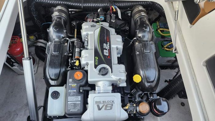 2022 Chaparral 307 SSX Photo 38 of 39