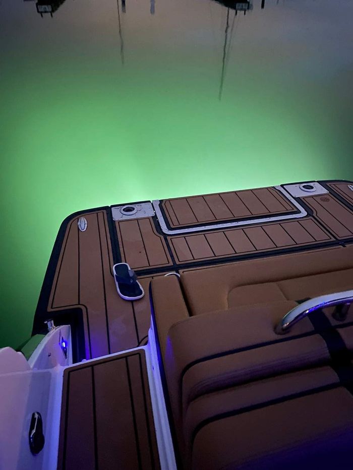 2022 Chaparral 307 SSX Photo 34 of 39